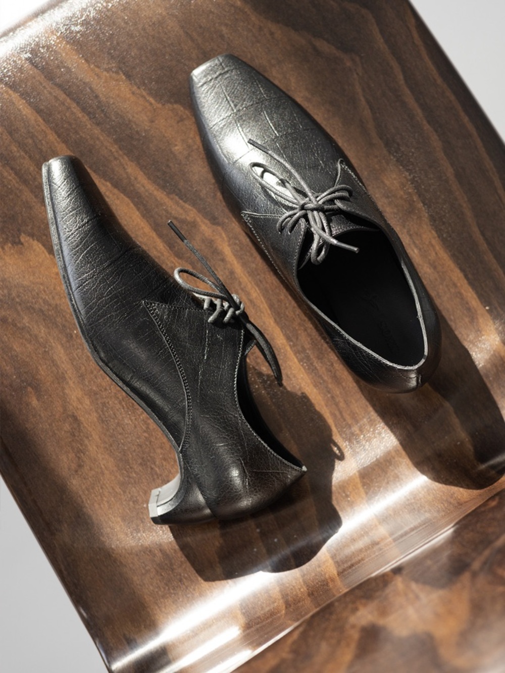 Leather heeled derby shoes